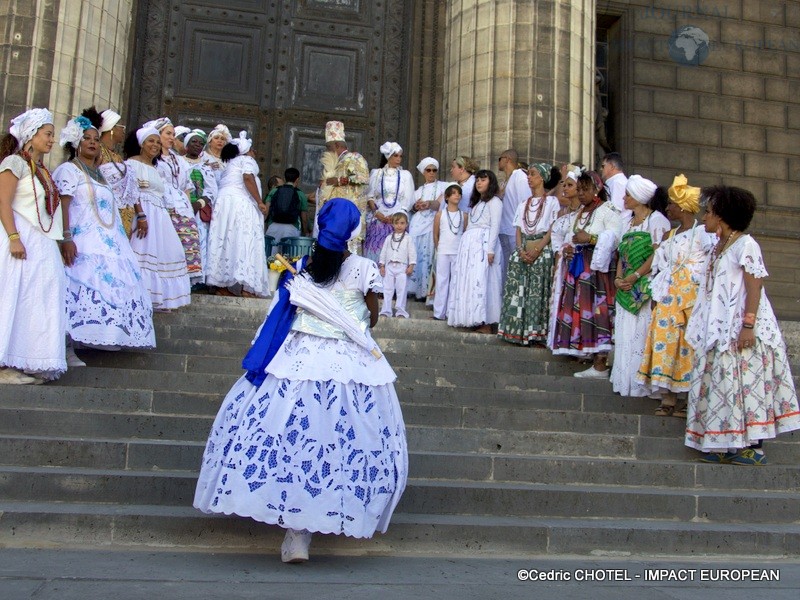 20ème ANNIVERSAIRE DU LAVAGE DES MARCHES DE LA MADELEINE