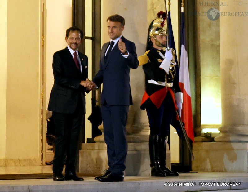 Emmanuel Macron a reçu à l’Élysée le Sultan Hassanal Bolkiah