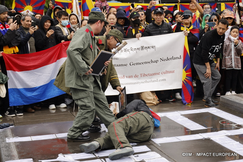 La communauté tibétaine manifeste contre la visite de Xi Jinping en France