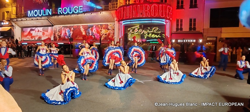 LE MOULIN ROUGE A RETROUVE SES AILES AVANT LES JO