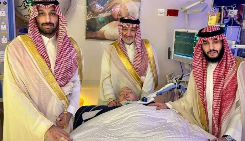 Surnommé « le prince endormi », Al-Walid ben Khaled ben Talal est mort à 36 ans après vingt ans passés dans le coma, suscitant une vive émotion en Arabie saoudite. © X/ @allah_cure_dede