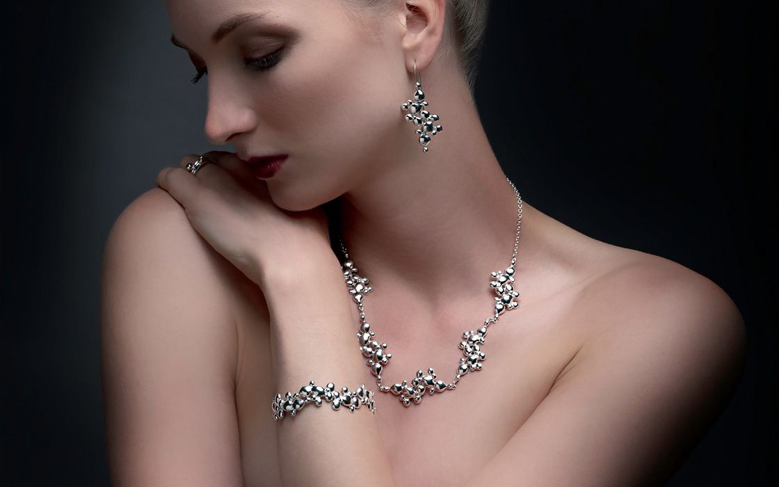 “Lava Flow” Collection by Julie Nicaisse Jewellery Designer in London