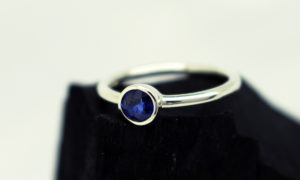 Blue Sapphire and white gold Ring by Julie Nicaisse - Jewellery Designer in London