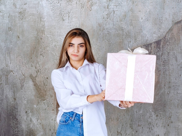 Top 10 Birthday Gifts for Her