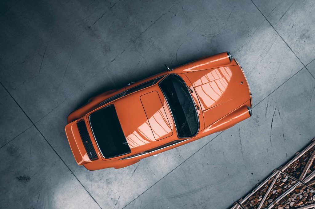 orange-porsche-2.7rs