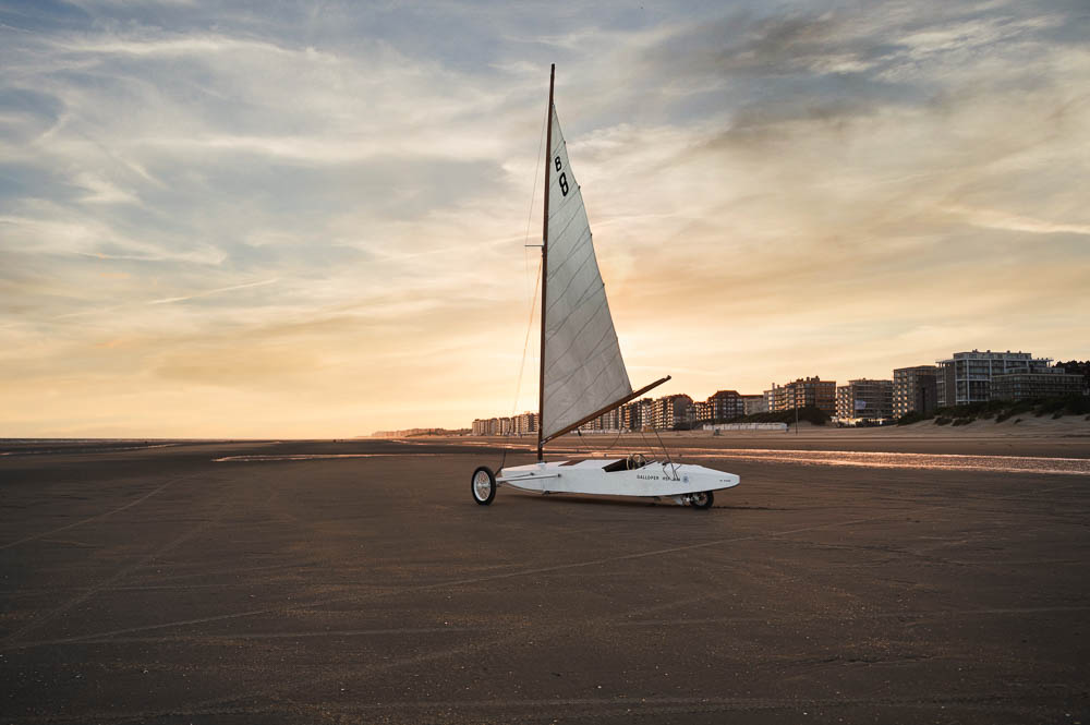 de panne landmarks iconische zeilwagen