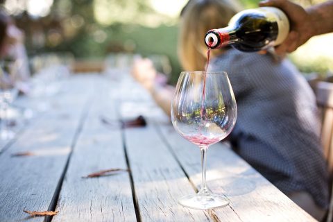 wine 1952051 1920 480x320 - [Wiedza o winie] Jak przygotować się do degustacji wina
