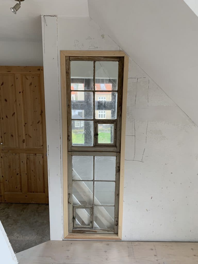 Renovering af lejlighed: Vinduer genbruges og giver nyt liv”