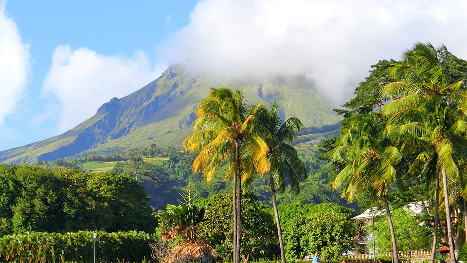 Martinique erfahren Per Mietauto mit vorgebuchten Hotels 1 WOCHE AB € 659