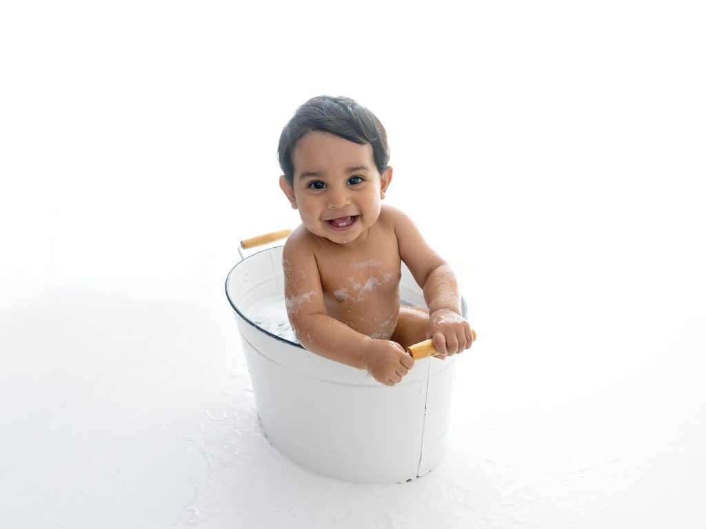 baby bath photoshoot edinburgh