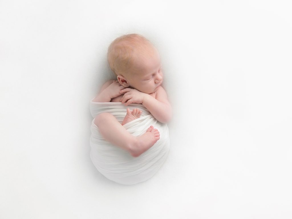 simple natural newborn photos edinburgh on white background