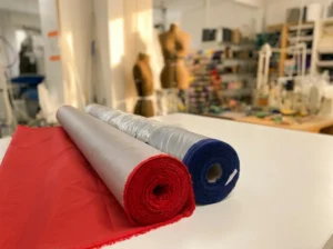 Taffeta 190D PU – vedenpitävä kangas hopeapinnoitteella Ompelimo Ullastiina