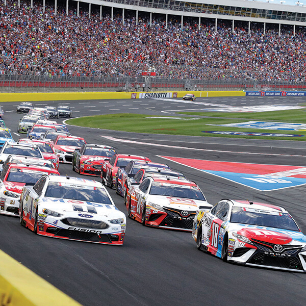 NASCAR pasākumi ar kazino tematiku: Aizraujoša ātruma un azartspēļu pieredze