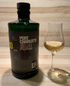 Port Charlotte 10 Flasche und Glas