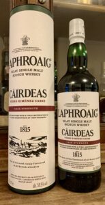 Eine Flasche Laphroaig Cairdeas 2021