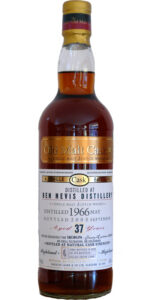 Eine Flasche Ben Nevis 1966 Old Malt Cask von Douglas Laing