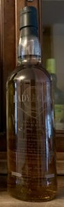 Eine Flasche Tormore 1995 von Lady of the Glen