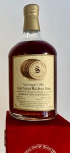 Eine Flasche Glen Grant 1983 von Signatory Vintage