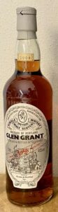 Eine Flasche Glen Grant 1956 von Gordon & Macphail