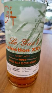 Eine Flasche Mortlach 1995 von Le Gus't