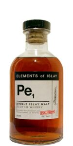 Die Elements of Islay-Serie kommt in der charakteristischen 0,5-Liter-Flasche daher, die optisch ein wenig an den Chemieunterricht erinnert.