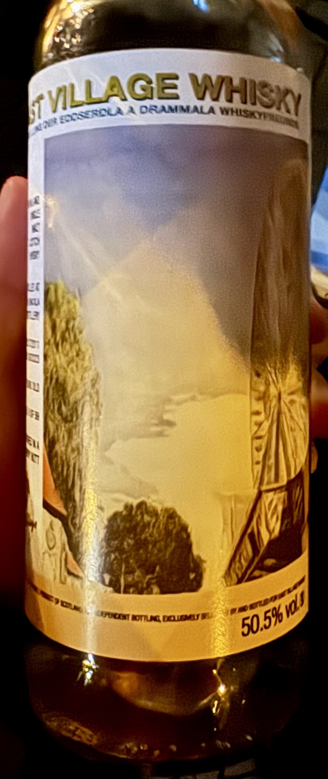 Eine Flasche Eddserdla a Drammala von der East Village Whisky