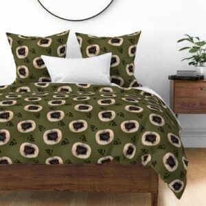 Pekingeser mørk olivenfarvet bund sengetøj