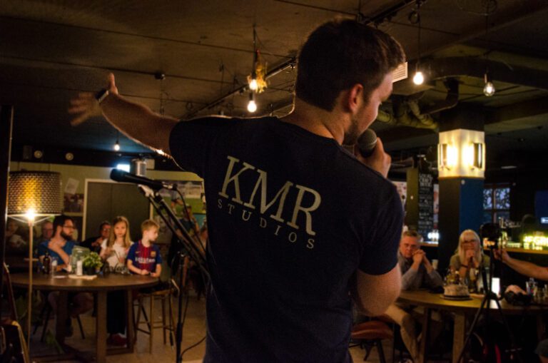 Acoustic Vibes - Filip killander