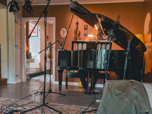 fältinspelning malmsjö flygel kmr studios