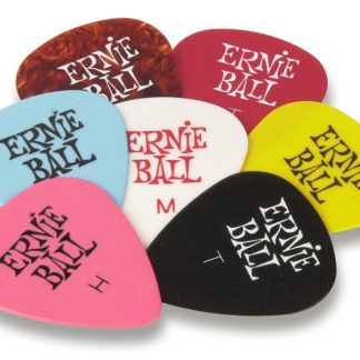 Några Ernie Ball-plektrum