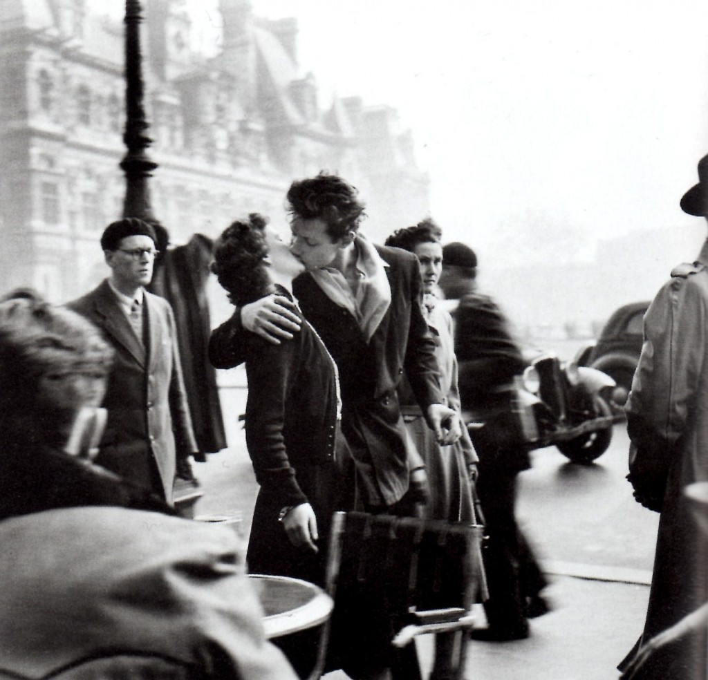 robert doisneau kiss foto