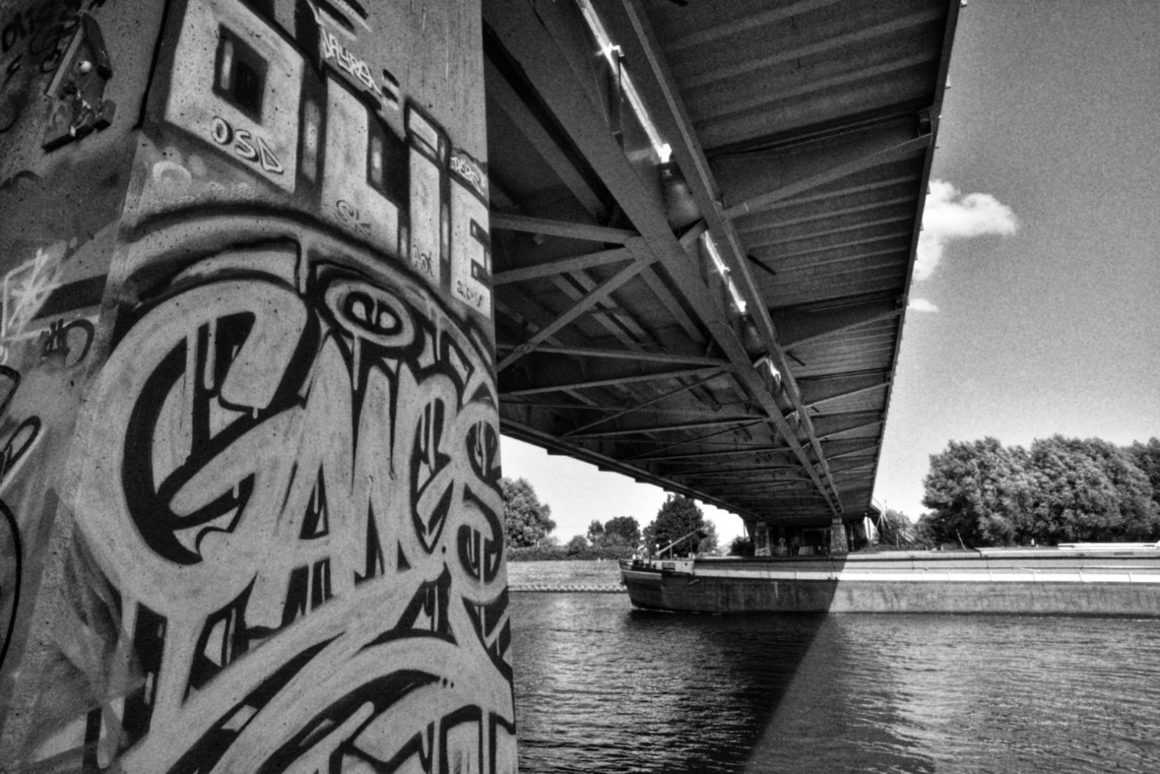 unieke landschap fototour geïnspireerd door de beroemde Nederlandse schrijver Nescio brug