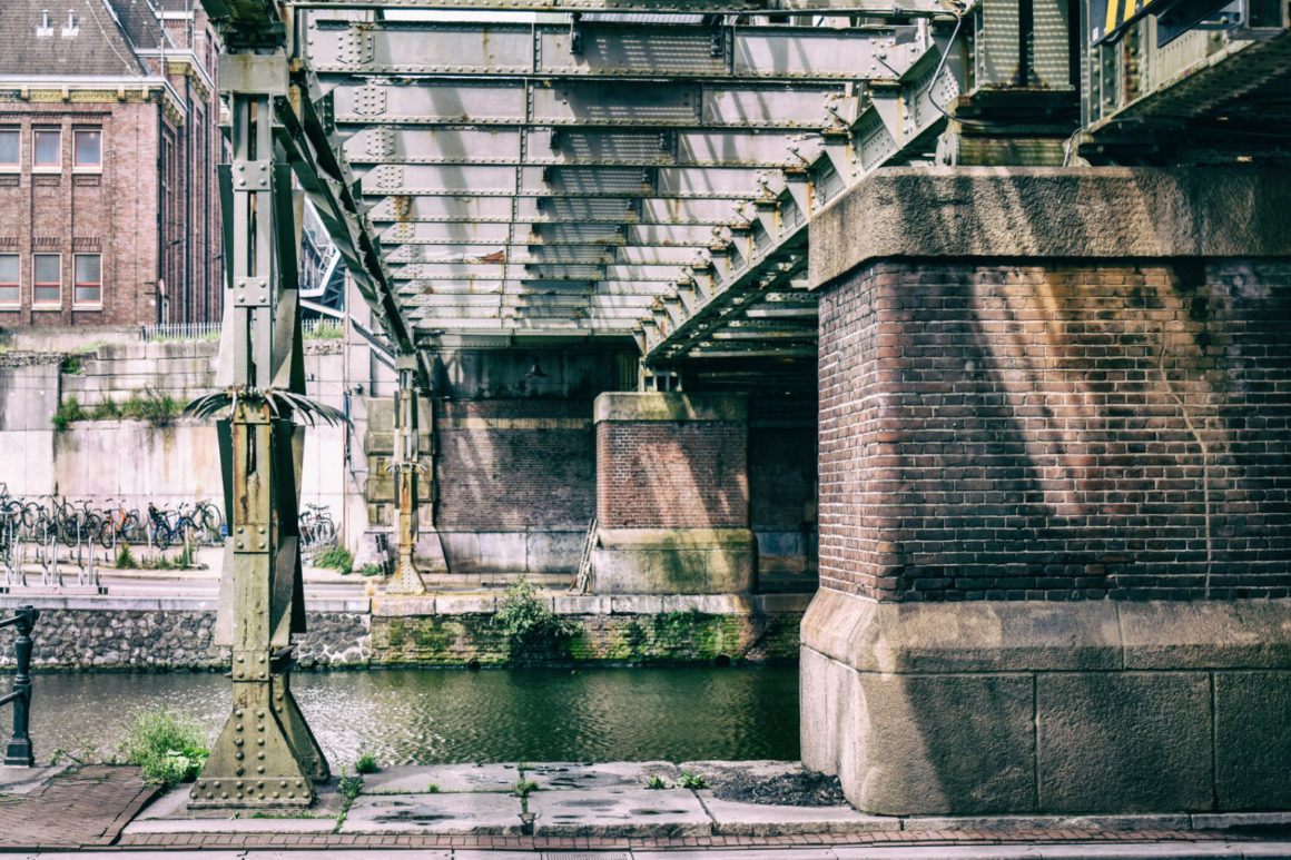 unique landscape photo tour inspired by the famous Dutch writer Nescio bridge amsterdam