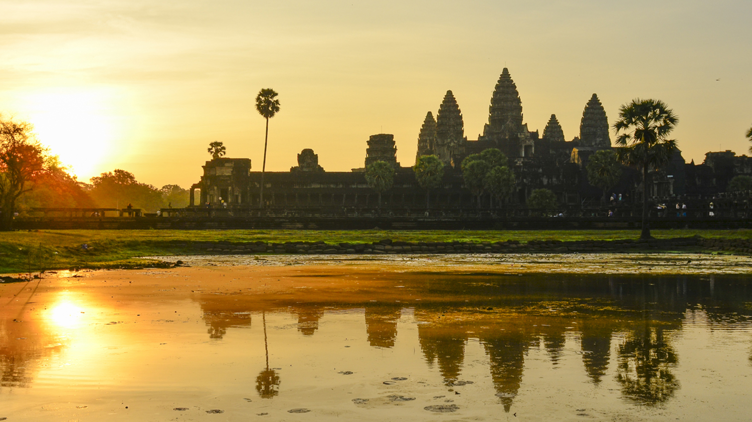 Angkor Wat at Sunset_klinkhamerphoto