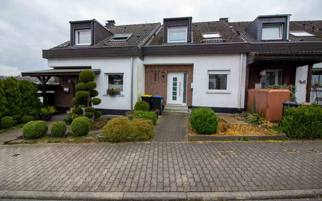 Großzügiges Reihenmittelhaus in beliebter Wohnlage von Neuenrade zu verkaufen!