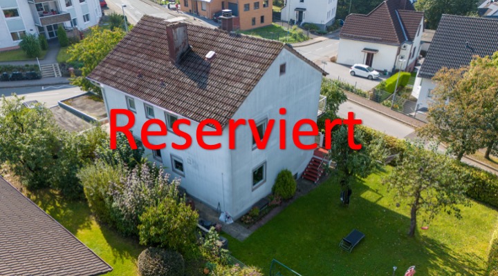 Freistehendes Zweifamilienhaus in gefragter & ruhiger Lage von Lüdenscheid zu verkaufen!