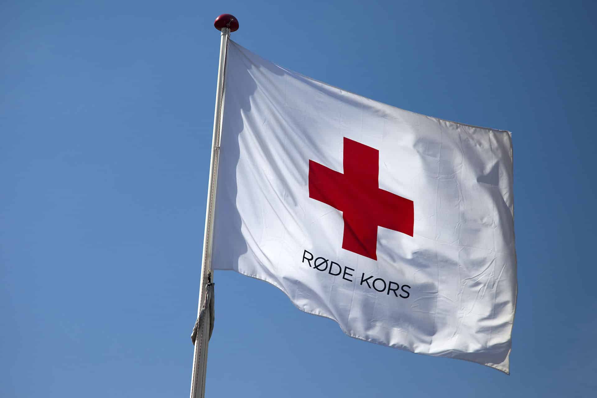 Røde Kors opfordrer nu til at donere tøj: Butikkerne mangler - Kolding  Netavis