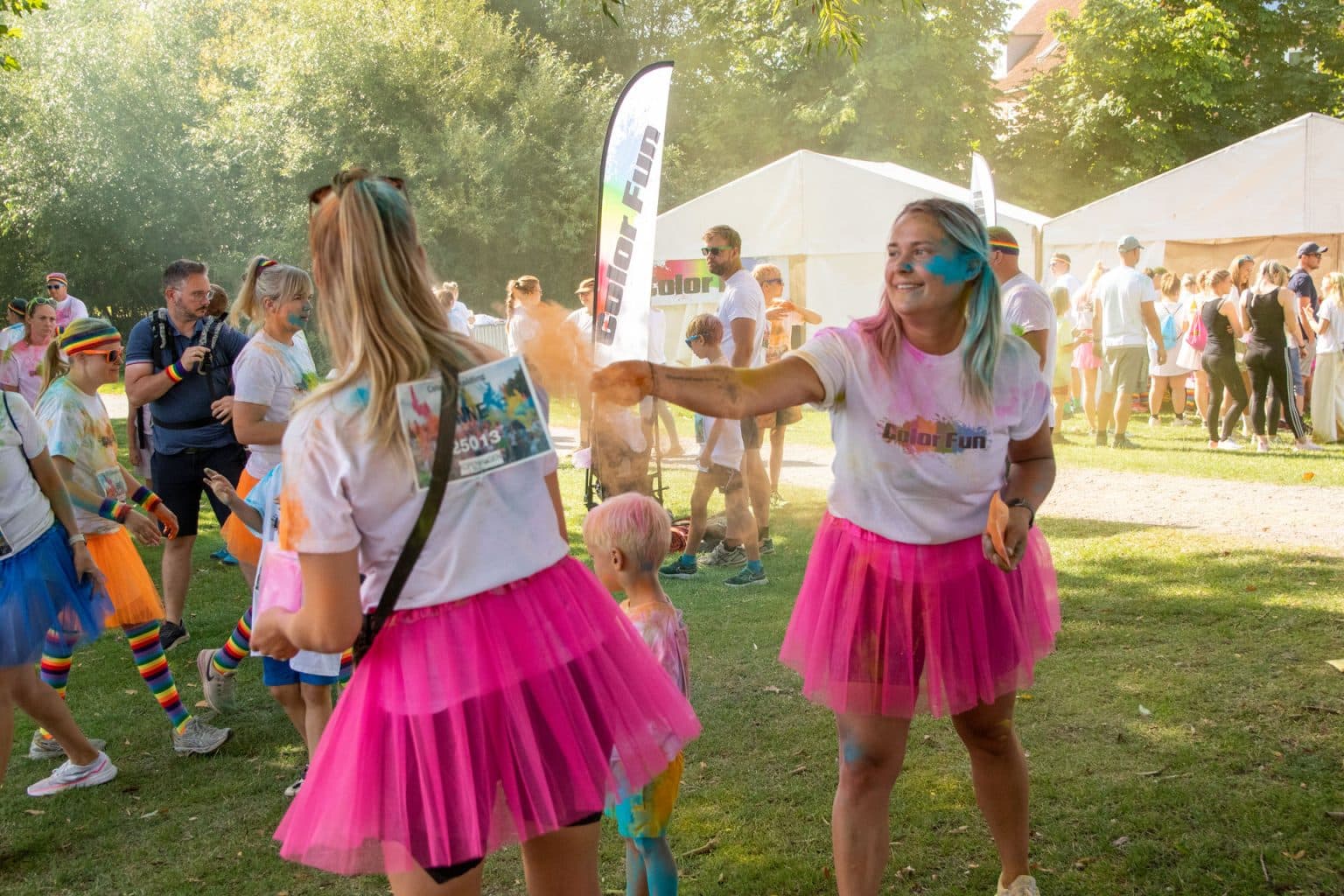 Festlig og farverig Colorfun: Se om du er med på billederne - Kolding Netavis