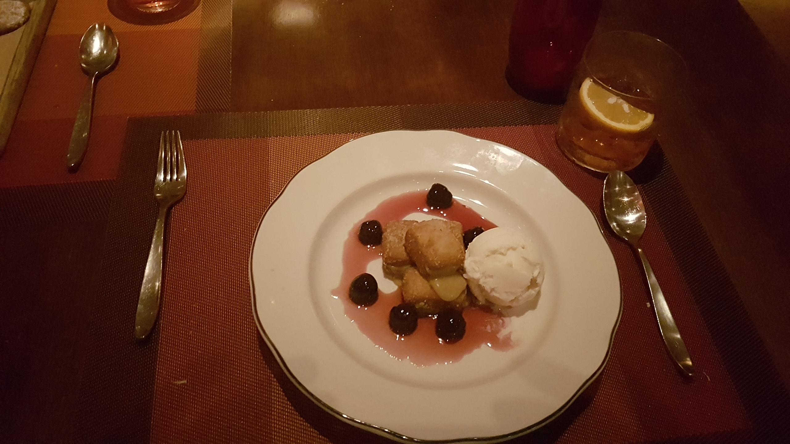 Mini-donuts in Tuscan Grille on Celebrity Eclipse