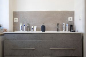 Badsanierung_erweitert_Badwann_WC_Dusche (5)