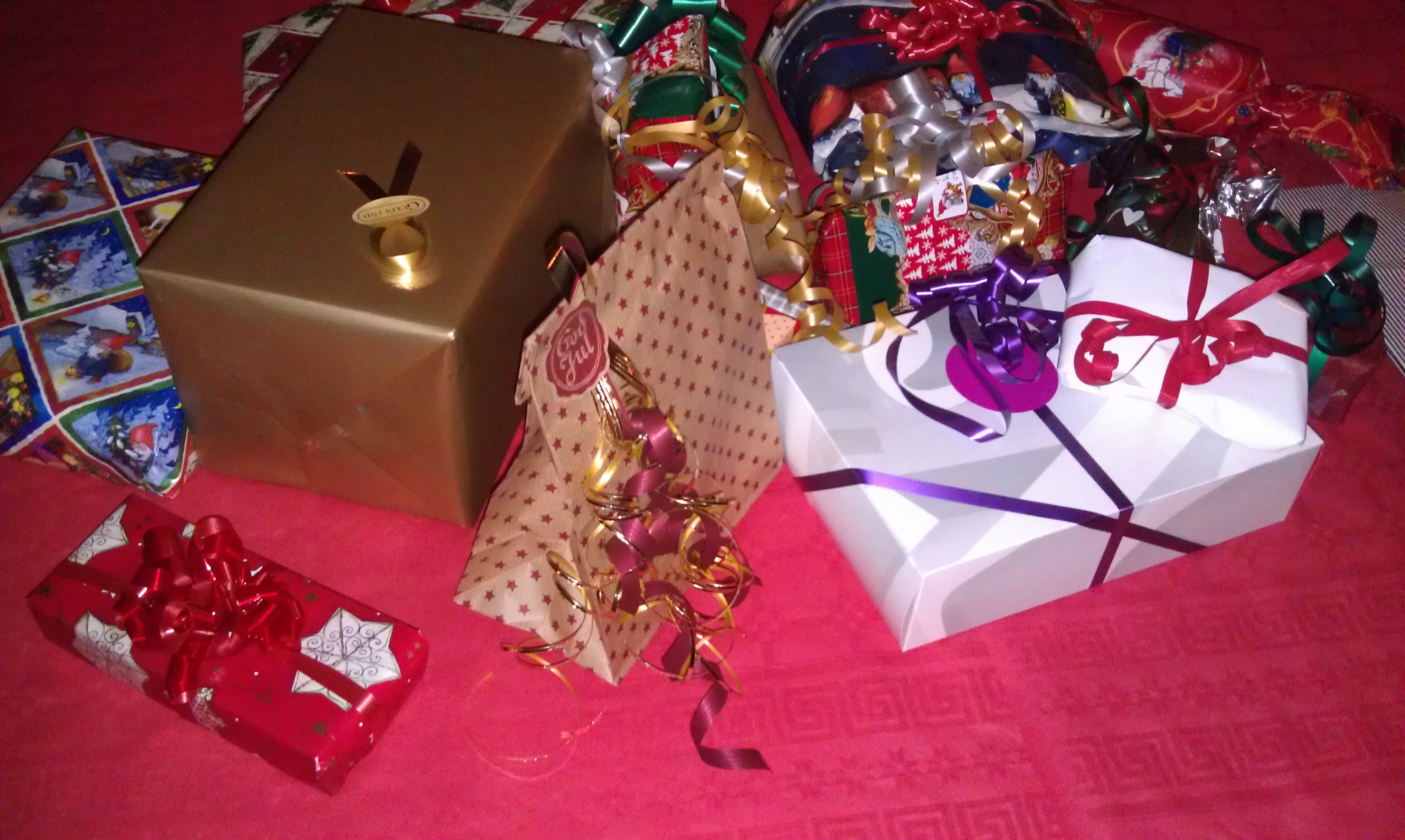 Vilka firar jul den 24 december och vilka den 25 december