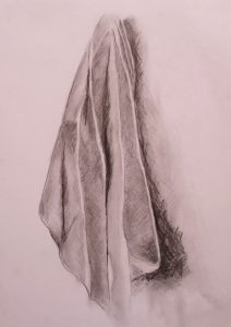 Bleistiftzeichnung von einem hängendem Tuch