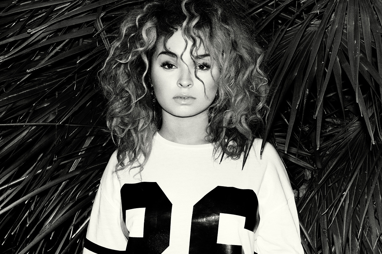 Fredagstune – Ella Eyre