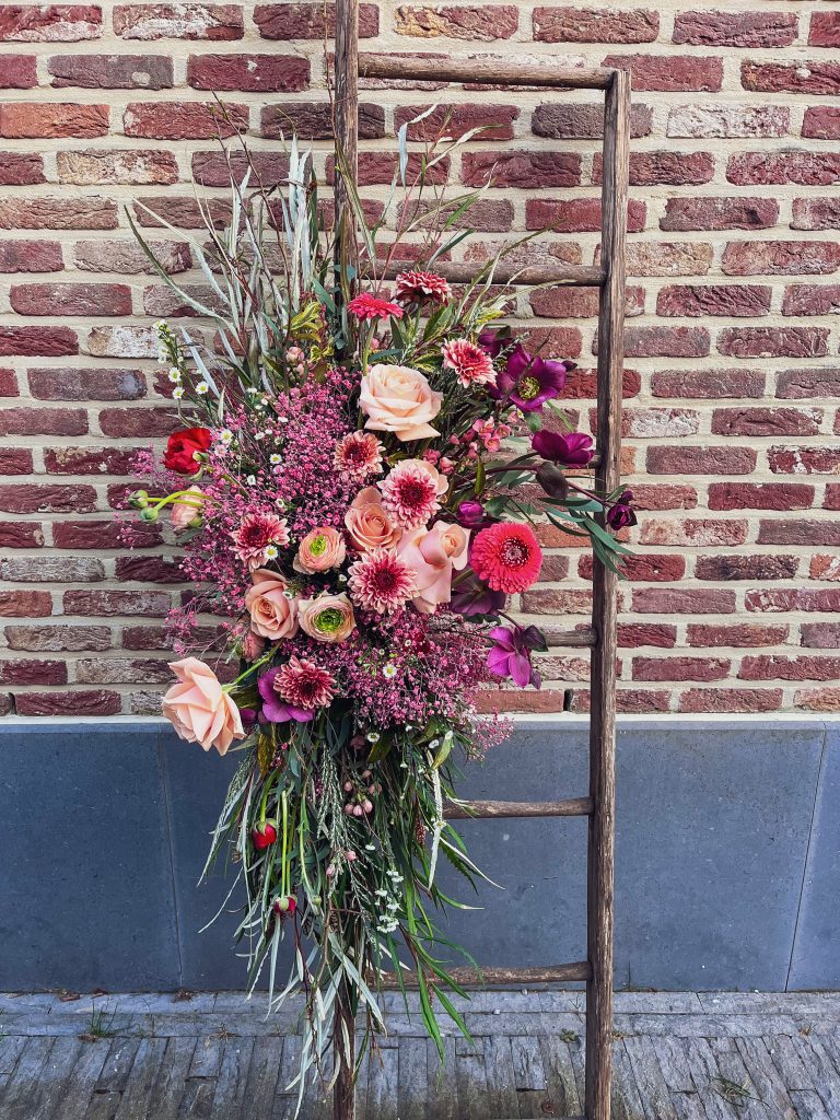 productlancering fotoshoot verse bloemen ladder met bloemen speciaal bloemwerk productlancering business to business b2B factuur maatwerk