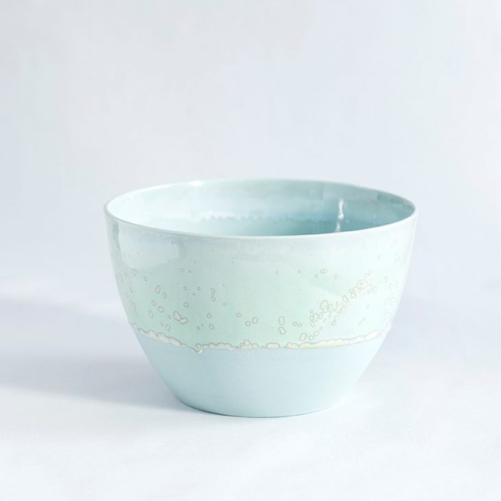 Håndlavet stor skål grøn keramik porcelæn Lena Pedersen København