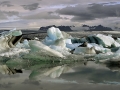 Jokulsarlon, gletsjermeer met wolkenlucht