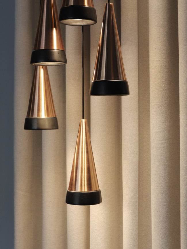 An elegant lamp by definition 