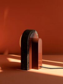 Two Ambra Toba Table, two backgrounds - David Pompa - LES VRAIS