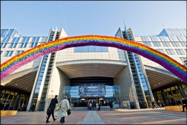 European Parliament takes a stance against LGBTI conversion therapies for the first time