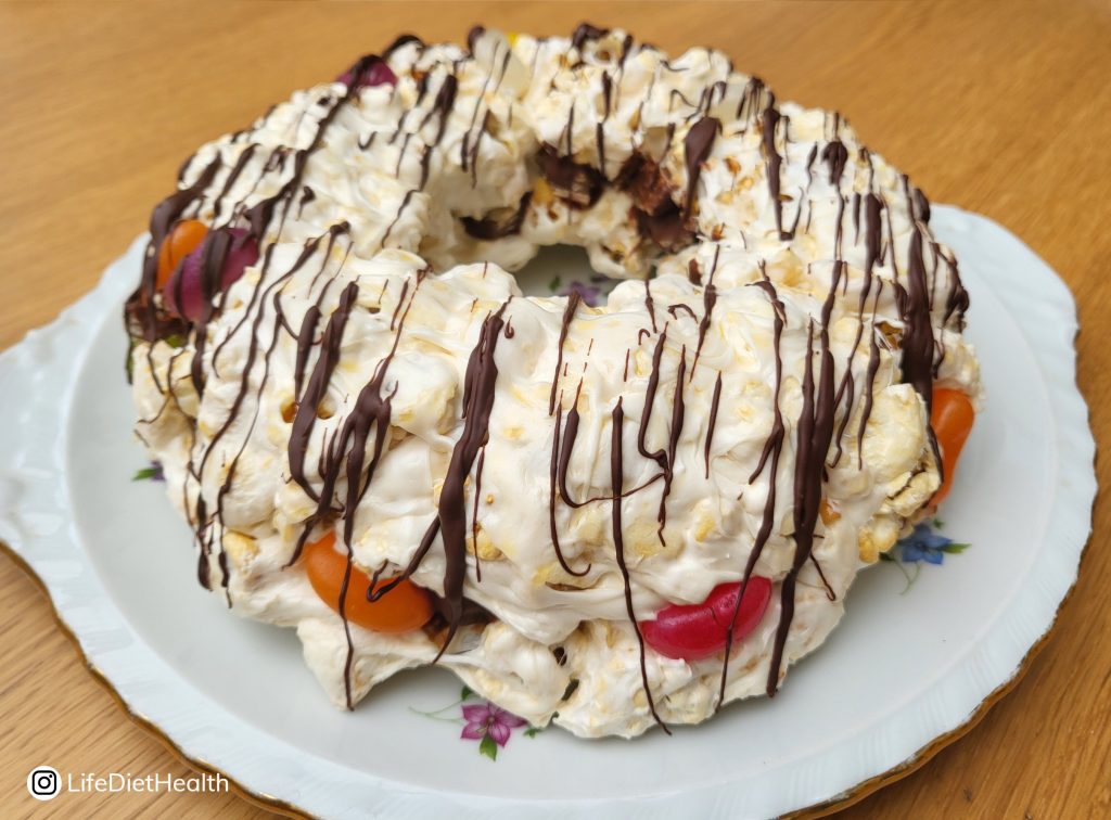 popcorn cake